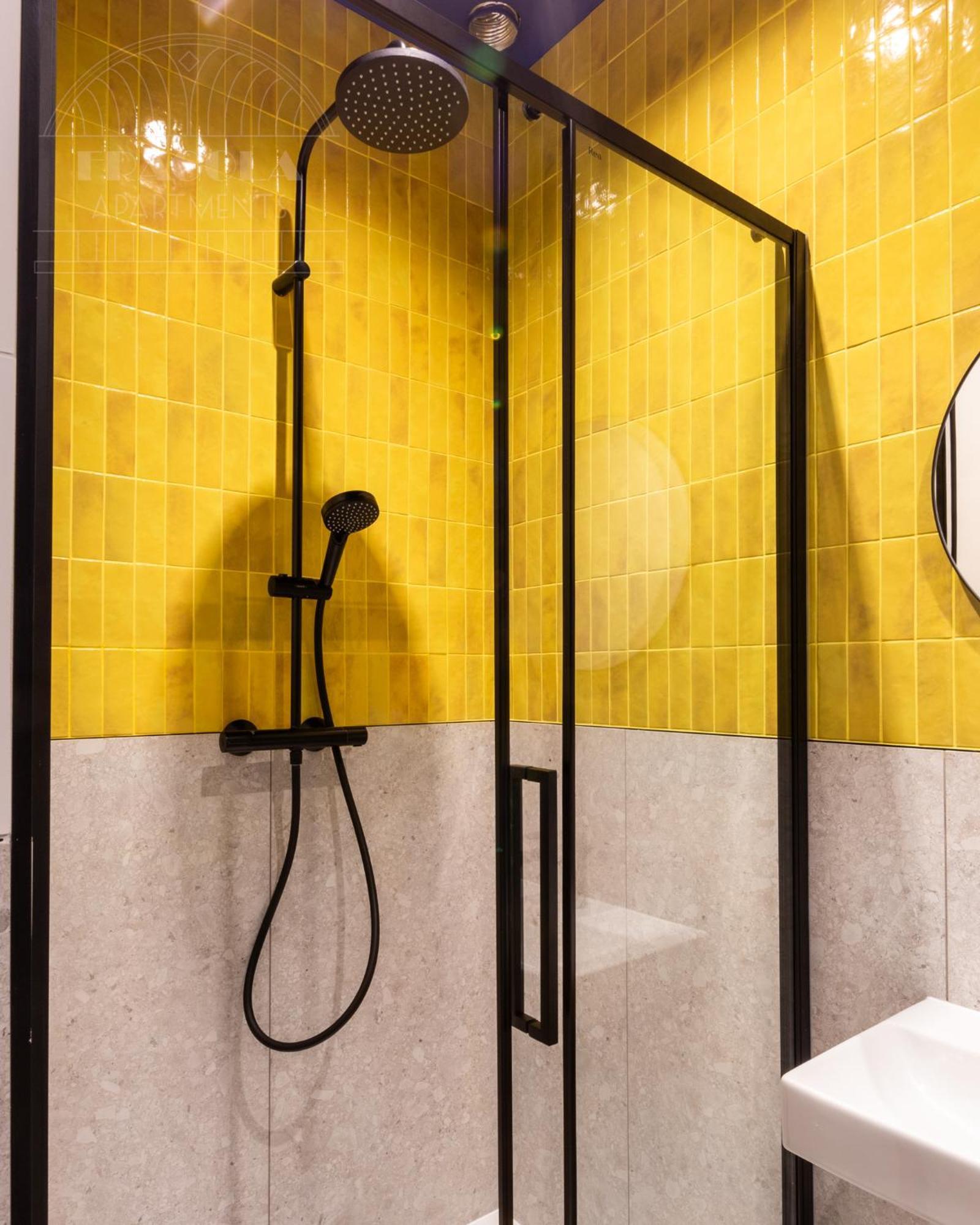 Spacious City Center Family Apartments Красков Екстериор снимка