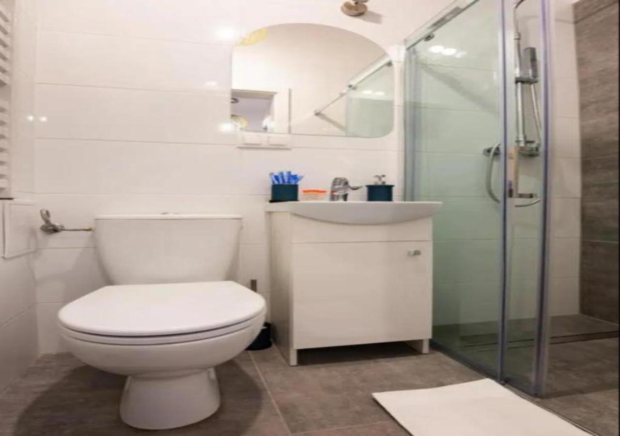 Spacious City Center Family Apartments Красков Екстериор снимка