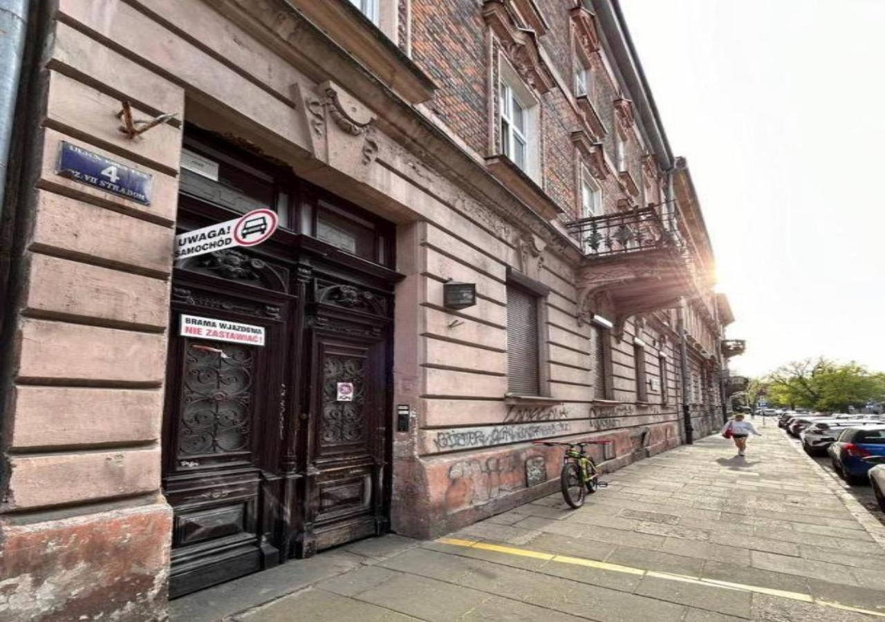 Spacious City Center Family Apartments Красков Екстериор снимка